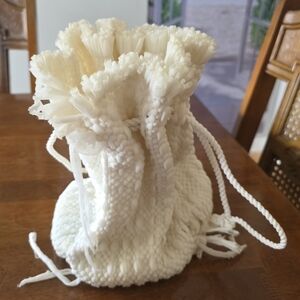 Vintage handmade crocheted 60s-70s Drawstring Pouch Wristlet w Fluffy Top Fringe